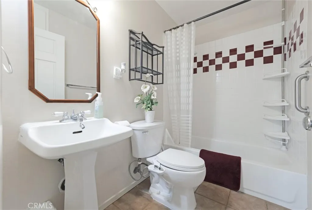 8512 Belford Avenue, Los Angeles, California 90045 home-pic-21